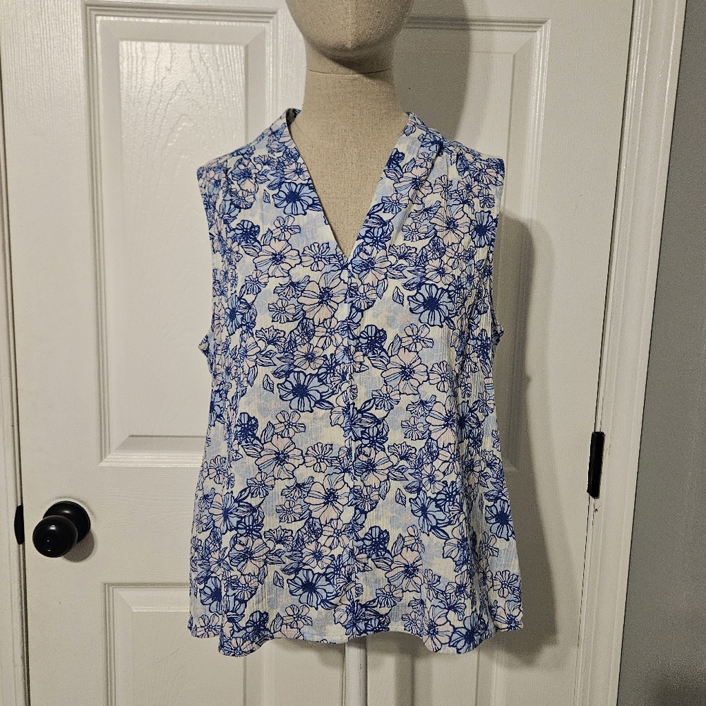Floral Blue and White Women's Blouse